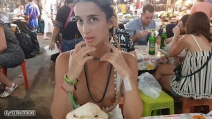 Showed her Boobs in an Outdoor Cafe