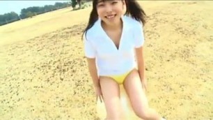 JPN girl plays in public